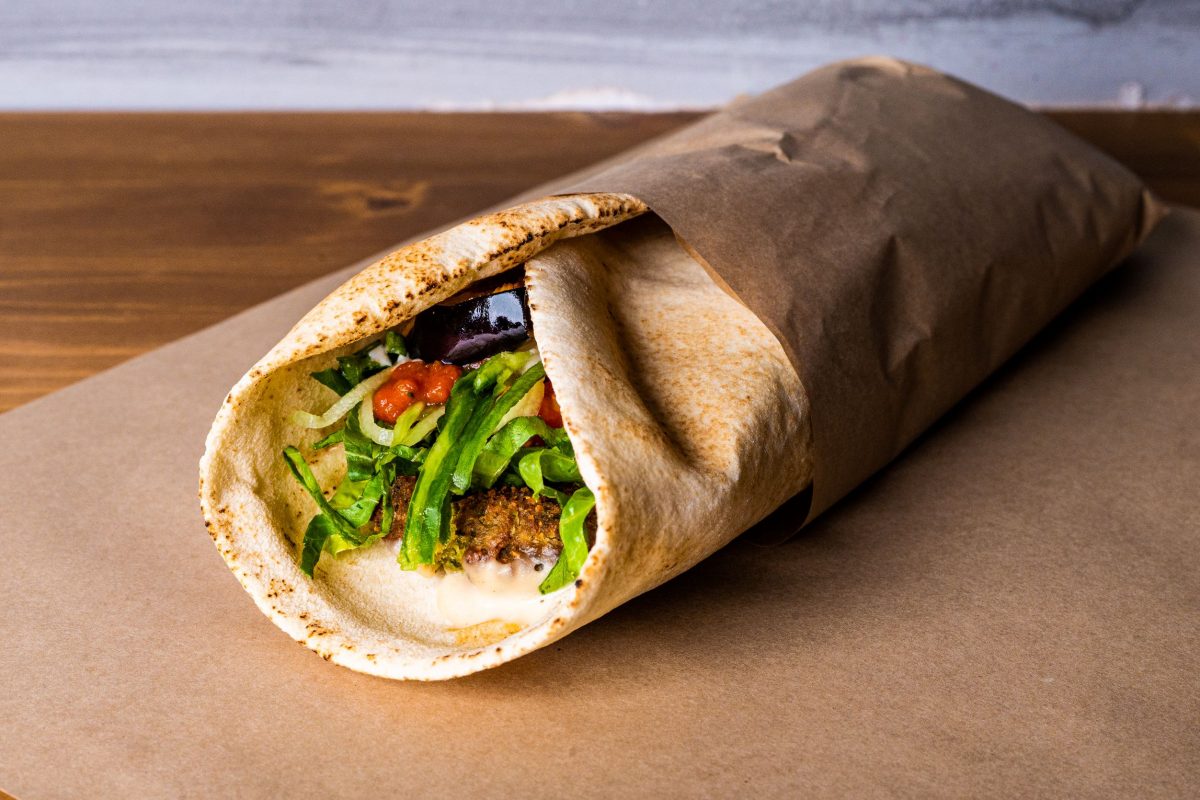 Φakafel: Το νέο street food spot στη Νέα Σμύρνη που μας συστήνει ένα αλλιώτικο φαλάφελ φακής