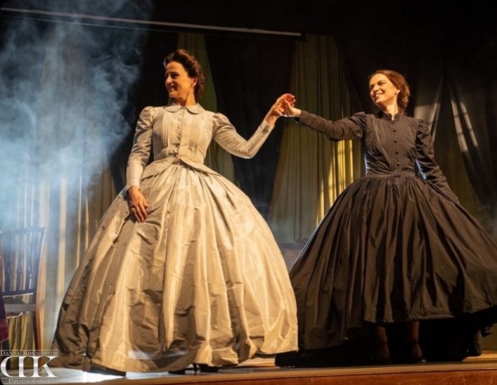 «Φλόγα και Άνεμος»: Ένα έξοχο δείγμα εκλέπτυνσης σε άγριους καιρούς