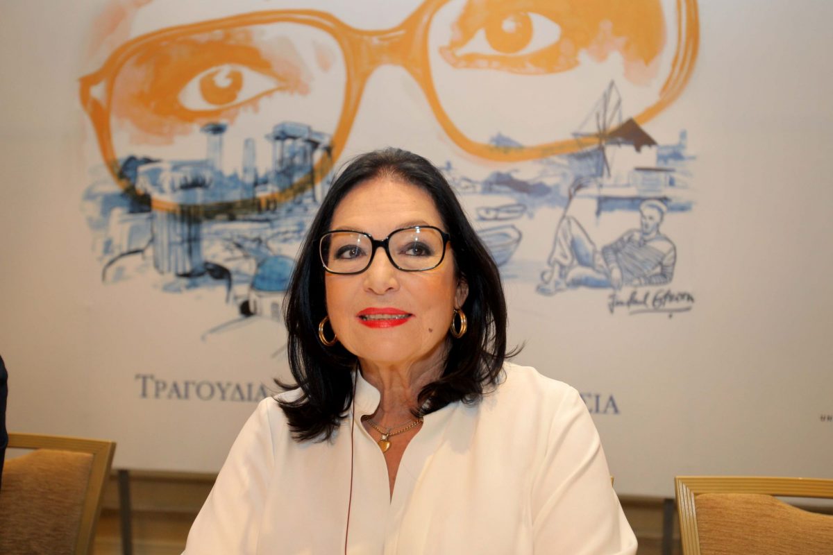 Δήμος 3Β: Απόψε ανακηρύσσεται επίτιμη δημότης η Νάνα Μούσχουρη