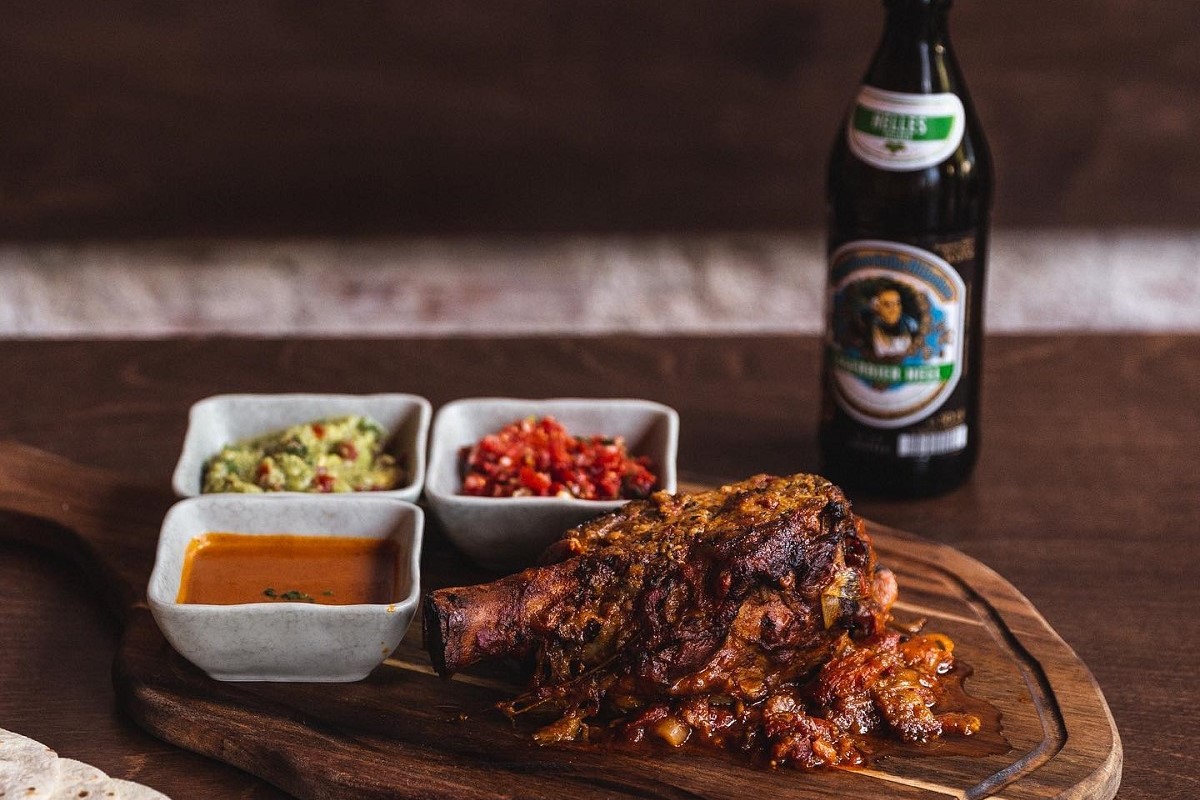 Tyson Comfort Pub: Για μπίρες και λατινοαμερικάνικες γεύσεις στη Γλυφάδα