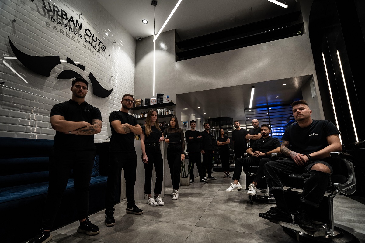 Urban Cuts Barber Shop: Ένας boutique χώρος με ό,τι χρειάζεται κάθε άντρας