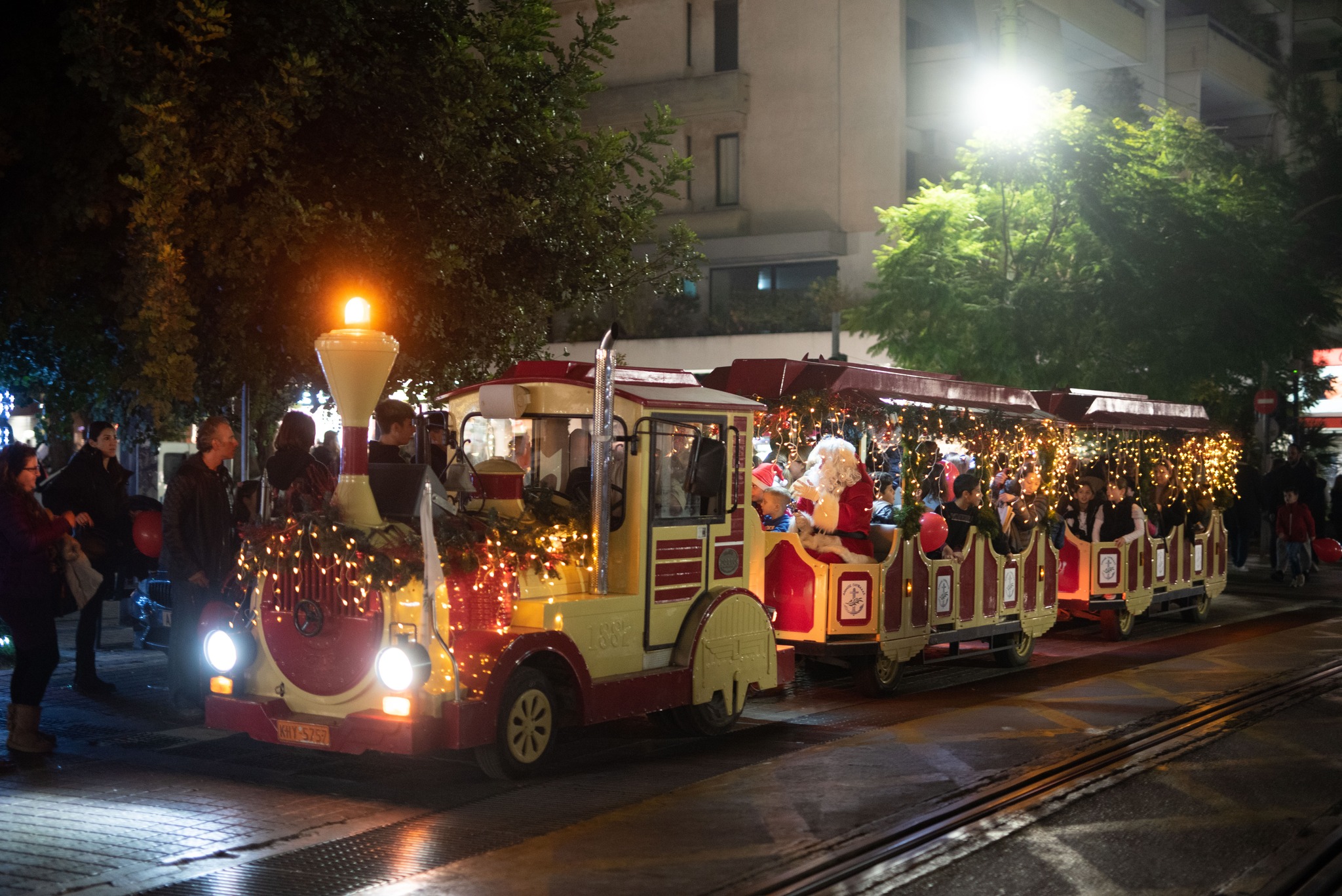 Κόκκινη νύχτα Γλυφάδα