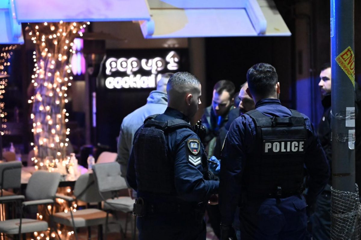 Νέα Σμύρνη: Πυροβολισμοί σε καφετέρια – Δύο νεκροί και μία σοβαρά τραυματίας