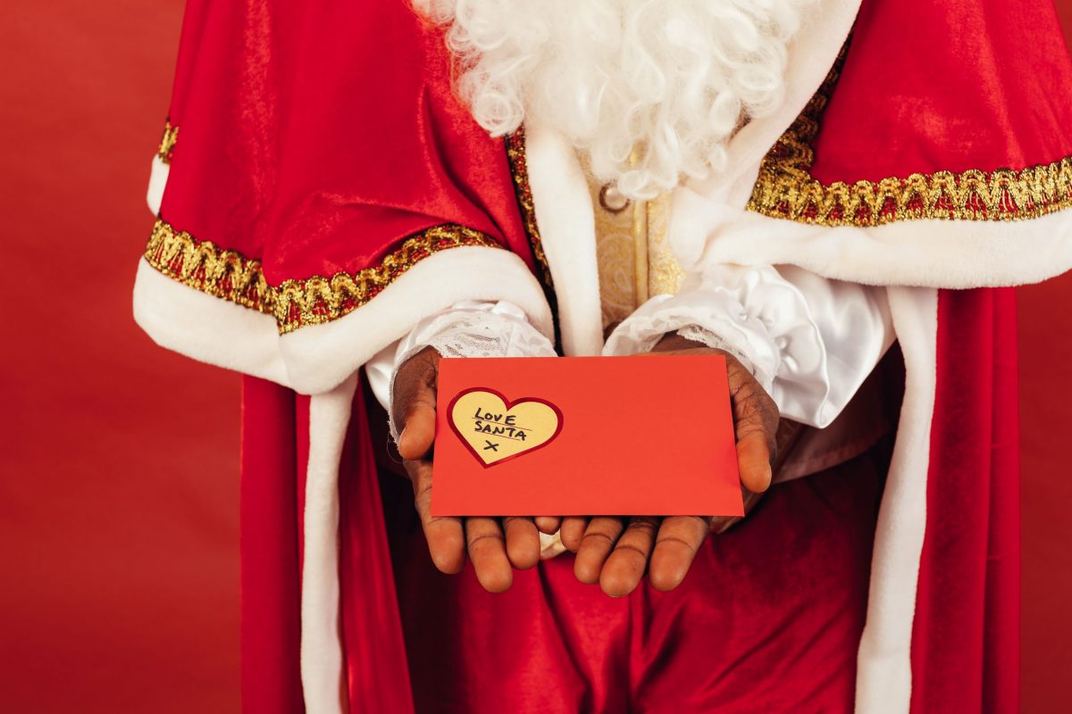 ΕΛΤΑ: Τα κόκκινα γραμματοκιβώτια περιμένουν τα γράμματα για τον Άγιο Βασίλη