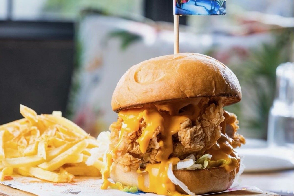 Burger με WFC ή με μπιφτέκι; Το Wynwood σου βάζει τα πιο απολαυστικά διλήμματα