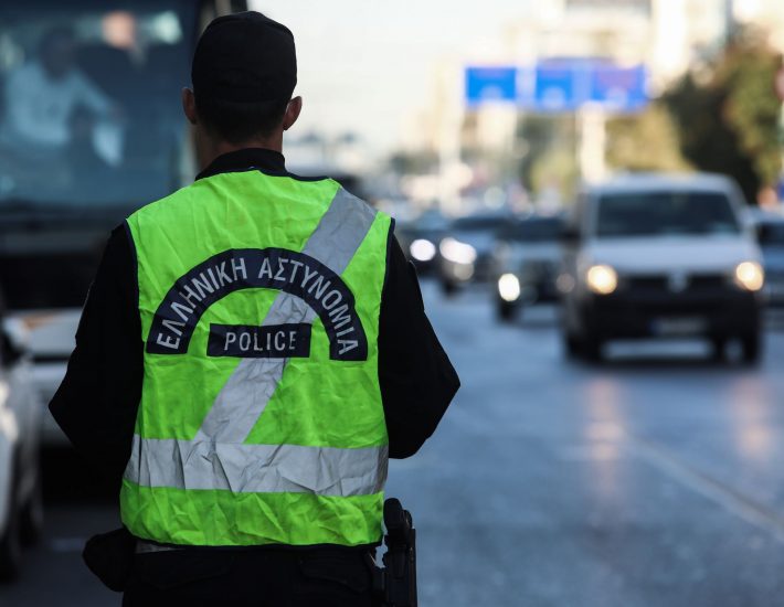 Βούλα: Η Κωνσταντίνα Σπυροπούλου ενεπλάκη σε τροχαίο – Παρέσυρε 60χρονη