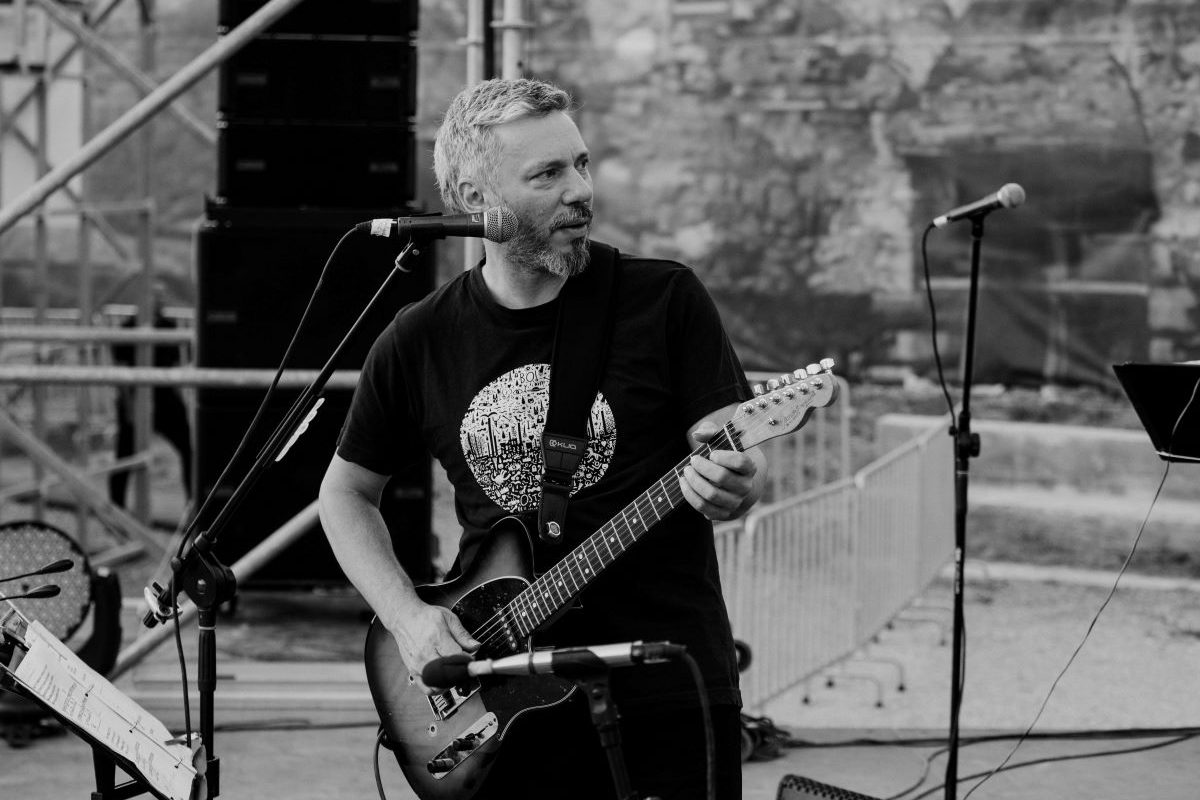 Ο Αλκίνοος Ιωαννίδης στο Θέατρο Άλσος