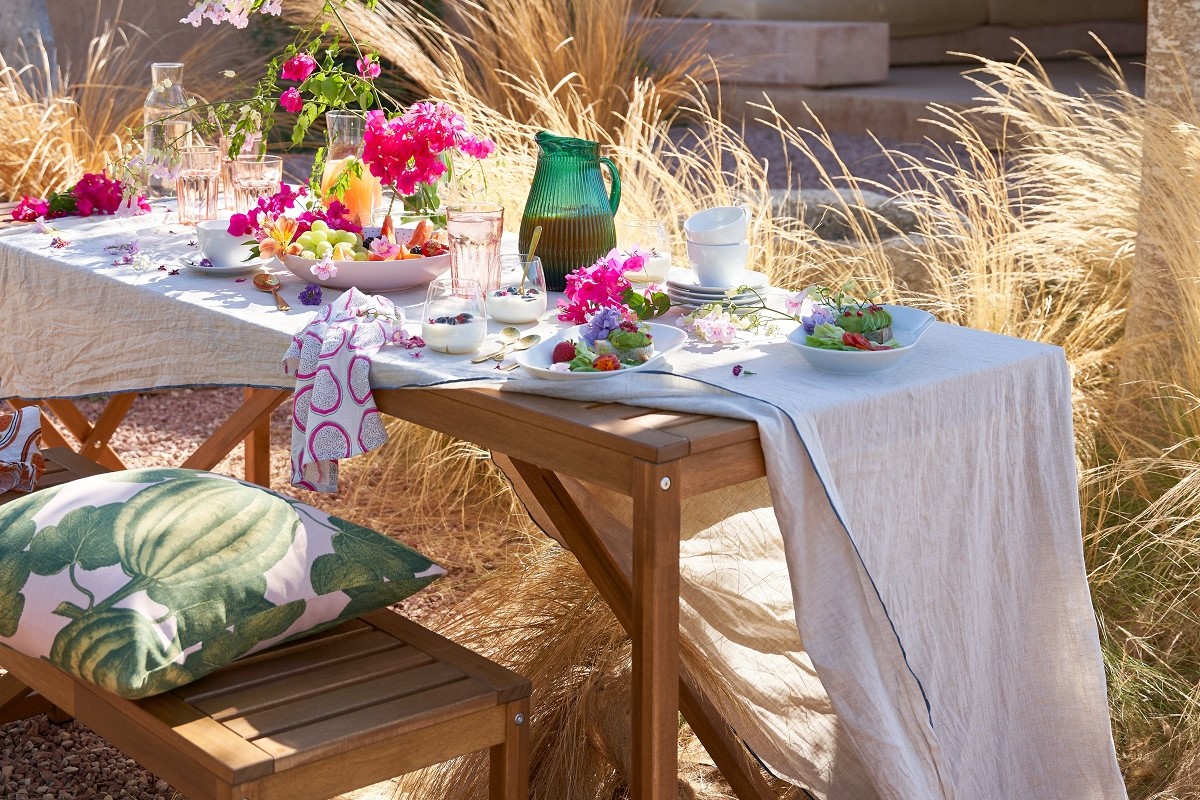 Κήπος και μπαλκόνι: Προτάσεις για προσιτή διακόσμηση με στιλ