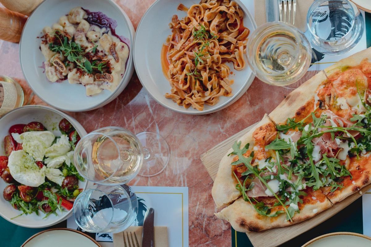 Ένας Ιταλός έριξε άγκυρα στο Παλαιό Φάληρο