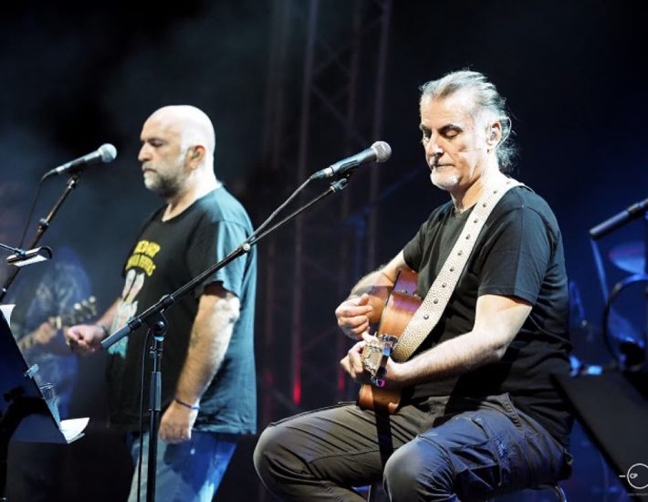 Οι Πυξ Λαξ ξεκινούν την καλοκαιρινή περιοδεία τους από το Βεάκειο Θέατρο Πειραιά