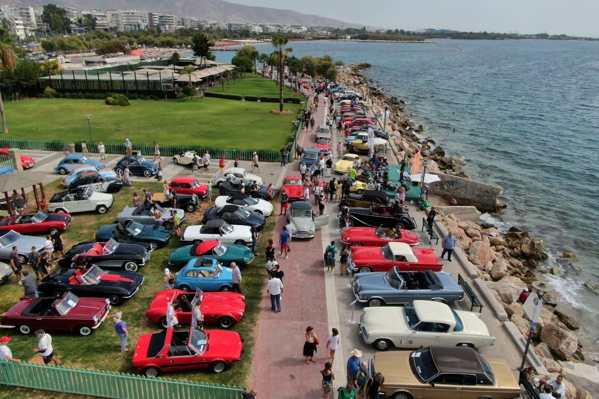 Alimos Classic Car Sunday: Έκθεση με 200 σπάνια αυτοκίνητα στον Άλιμο