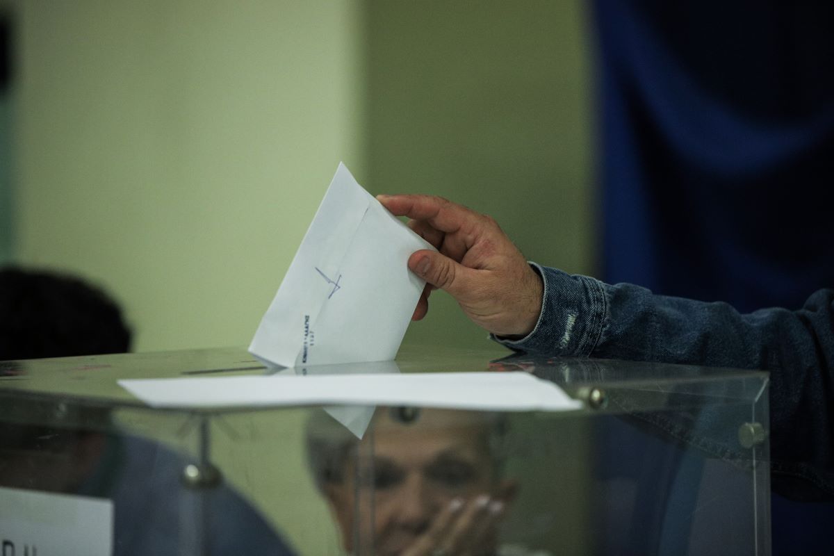 Exit poll Εκλογές 2023: Μεγάλη νίκη της ΝΔ με 40%-44%. Ο ΣΥΡΙΖΑ 16,1-19,1% – Στο όριο εισόδου στη Βουλή τέσσερα κόμματα