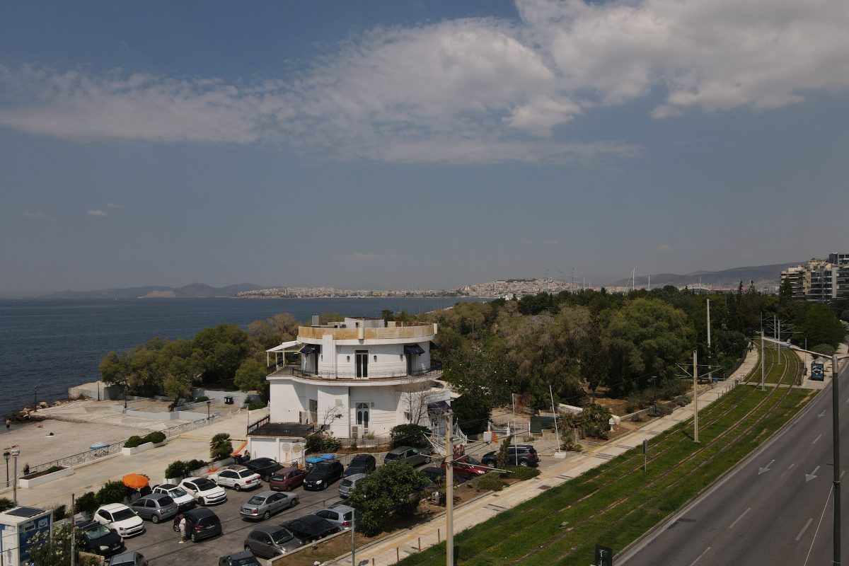 Η «περιπέτεια» του στρογγυλού κτιρίου του Φλοίσβου