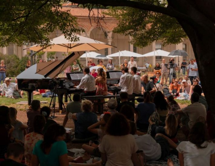 Piano City Athens: Η Αθήνα θα γεμίσει με πιάνα για τρεις μέρες