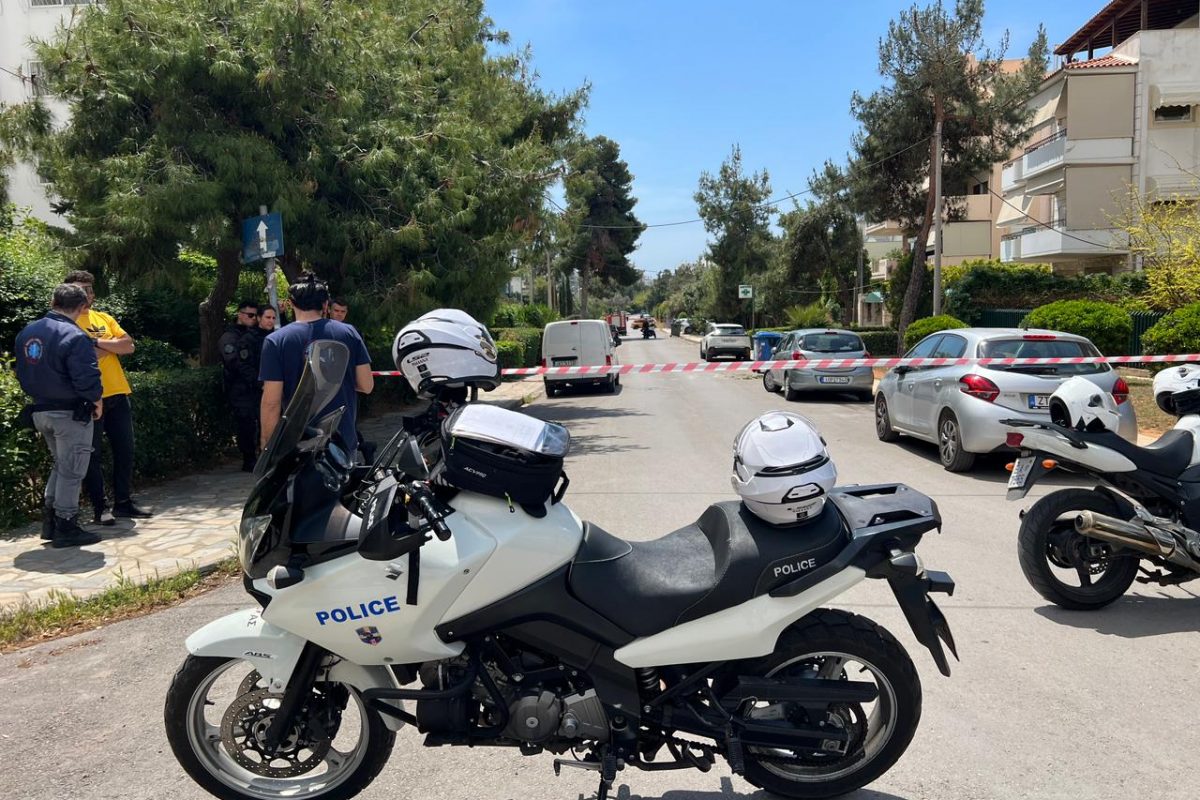 Γλυφάδα: Ελεύθερος με όρους ο λιμενικός που έκαψε αυτοκίνητο συναδέλφου του και πέταξε χειροβομβίδα