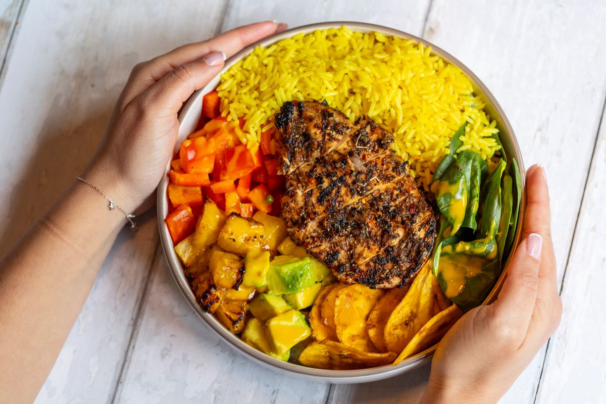 Carribean Vibes: Οι νέες καλοκαιρινές προσθήκες στο μενού των TGI Fridays™