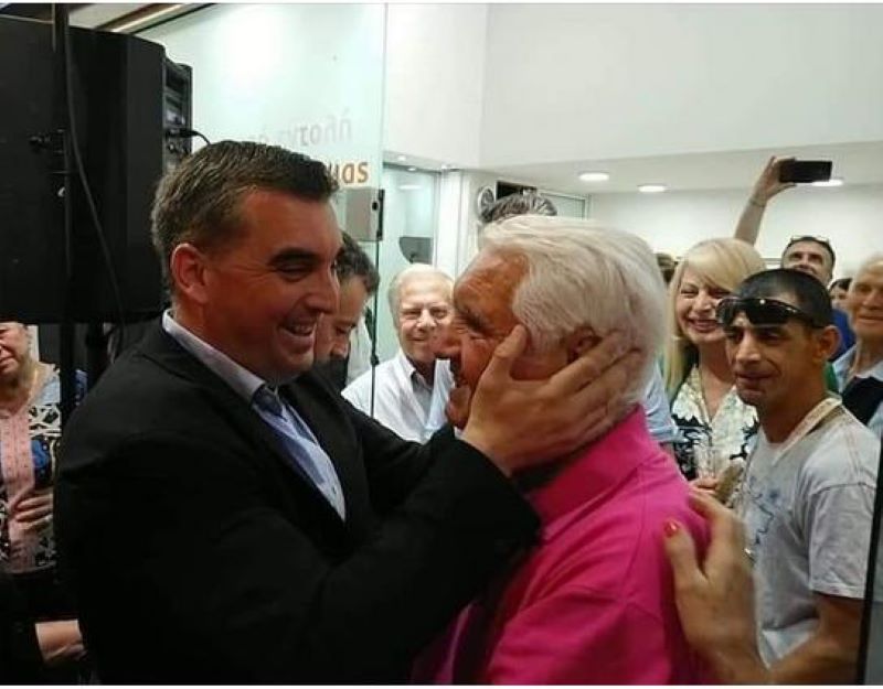 Κωνσταντάτος για τον θάνατο του πατέρα του: “Πνιγόταν και ο κόσμος γύρω παρακολούθούσε”