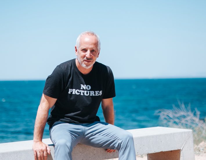 Ο Βλάσης Μαρωνίτης δεν θέλει να αφήσει καμία πόρτα του μυαλού σου ξεκλείδωτη