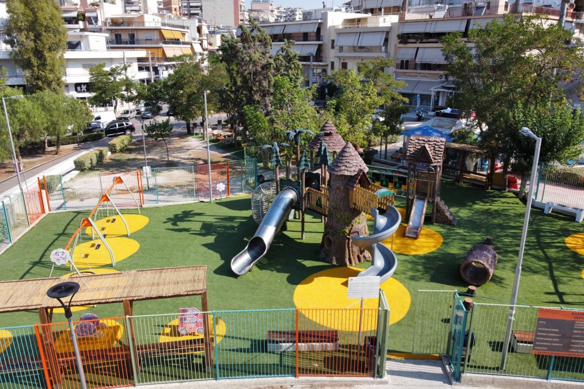 Ηλιούπολη: Ολοκαίνουργια έγινε η παιδική χαρά στην πλατεία Ανεξαρτησίας [ΕΙΚΟΝΕΣ]