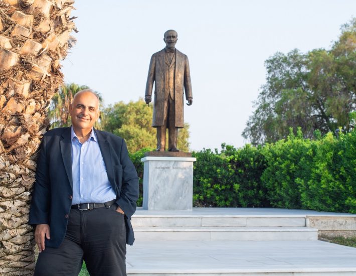 Βασίλης Μαρινόπουλος – Υποψήφιος Σύμβουλος Δ.Ε. Βάρης: «Θα ήθελα η πόλη μας να συνεχίσει να αποτελεί πρότυπο»