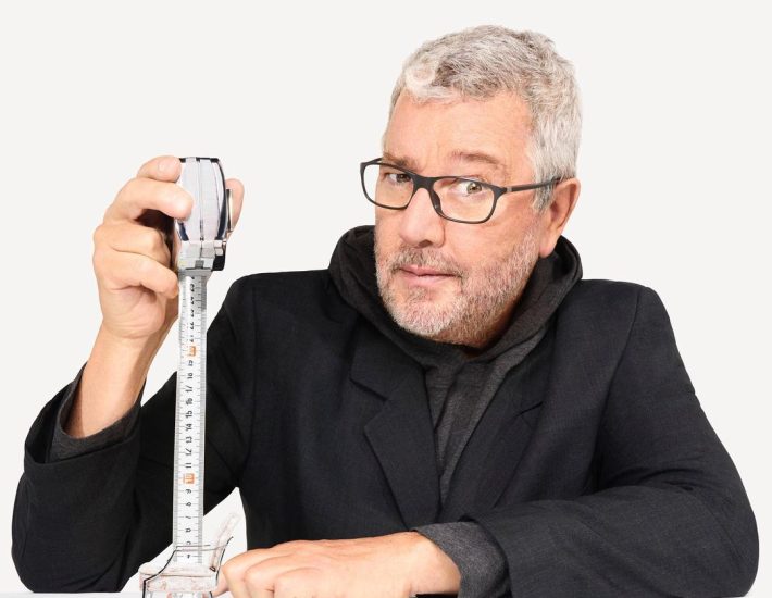 Φίλιπ Σταρκ: Τι ετοιμάζει ο διεθνούς φήμης σχεδιαστής στα νότια προάστια