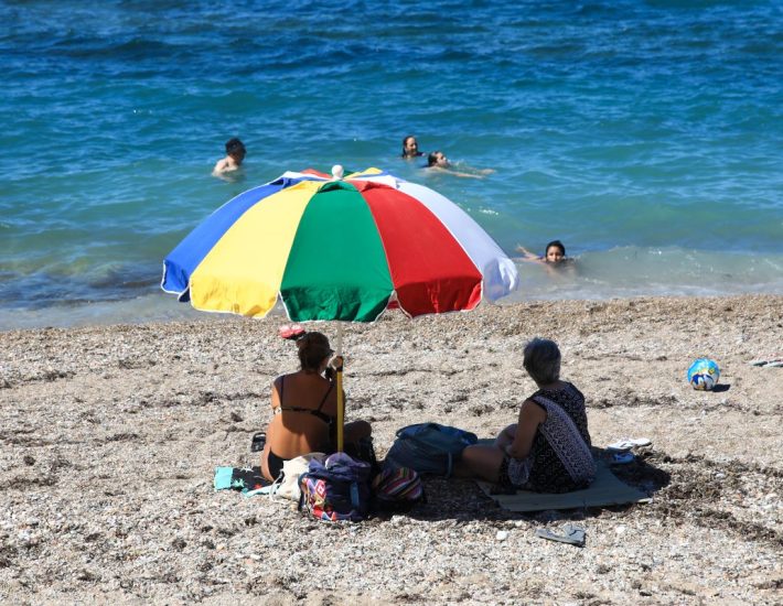 Καρδιακή ανακοπή στη θάλασσα: Όσα πρέπει να ξέρουμε