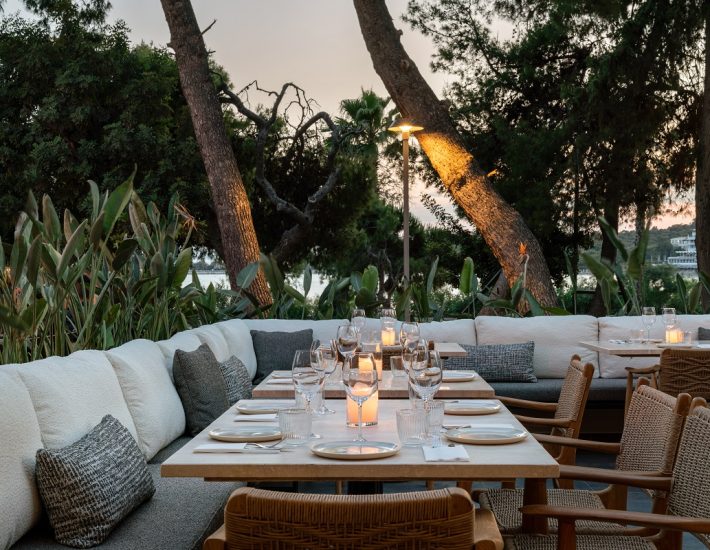Vouliagmeni Peninsula Restaurant: Μεσογειακή κουζίνα με ιταλικό γευστικό πρόσημο στην καρδιά της Βουλιαγμένης