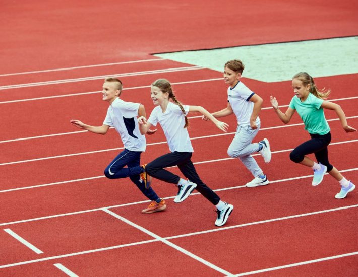 Γιατί να ξεκινήσει το παιδί σου στίβο: Ο Νότιος προπονητής Μάνος Καράλης εξηγεί