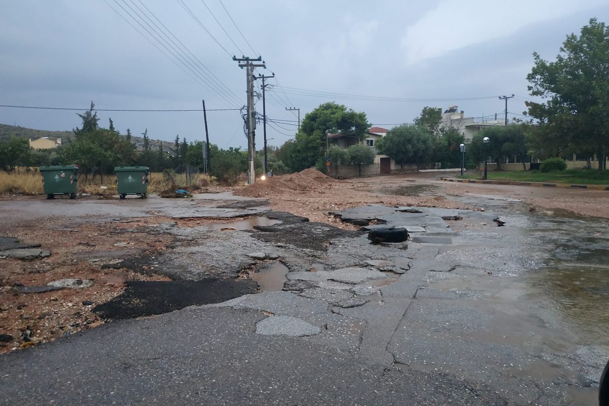 Ανατολική Αττική: Εικόνες καταστροφής από τις πλημμύρες