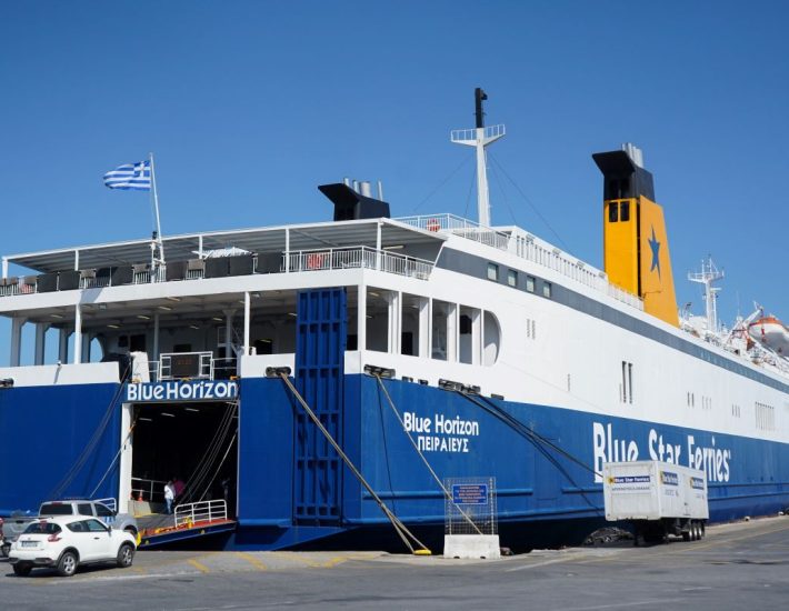 Ανθρωποκτονία στον Πειραιά: Σοκαριστικές μαρτυρίες επιβατών – «Δεν έκαναν καμία ενέργεια ώστε να τον σώσουν»