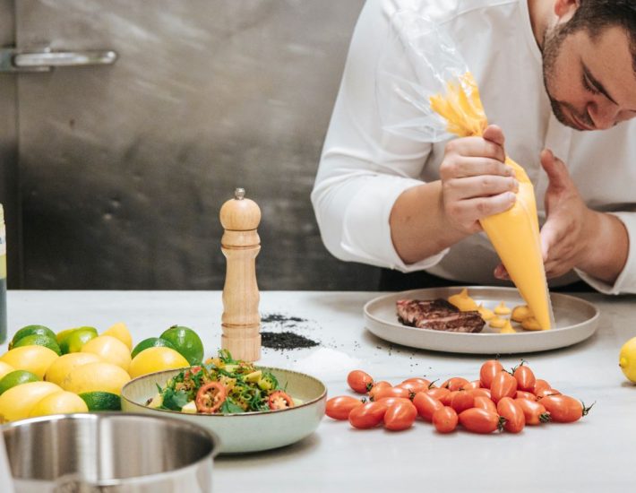 Το Θωμάς catering δεν προσφέρει το κλασικό catering φούρνου που έχεις στο μυαλό σου