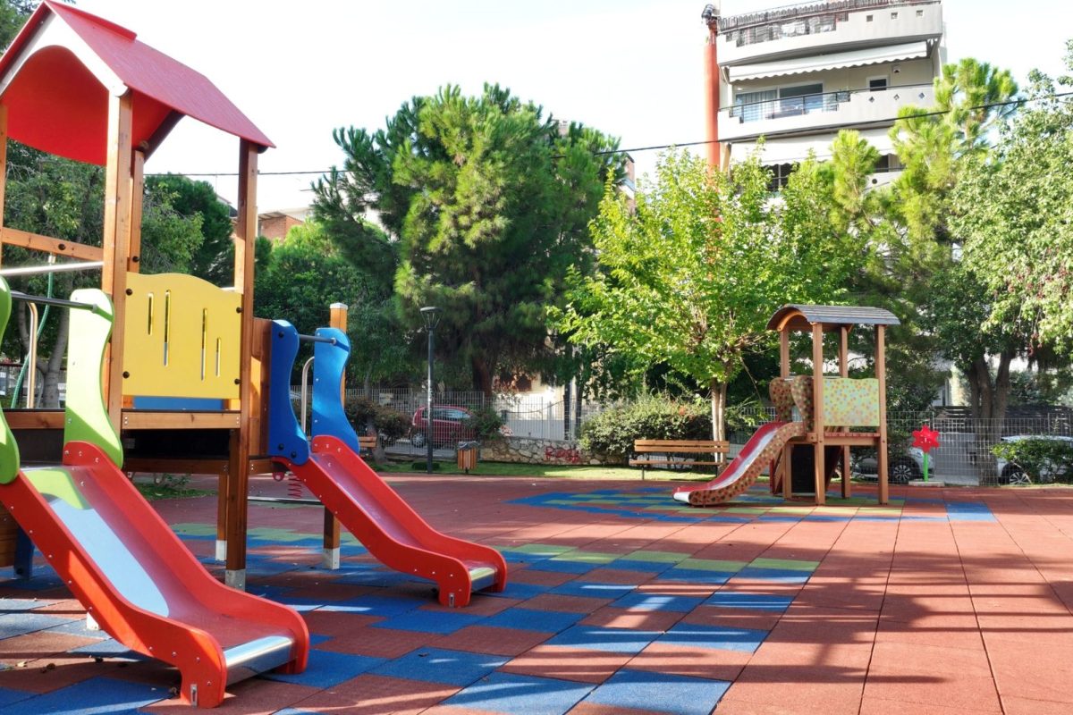 Δήμος Παλαιού Φαλήρου: Σε εξέλιξη ανακατασκευές σε παιδικές χαρές – Ποιες ολοκληρώθηκαν και ποιες είναι στο πρόγραμμα