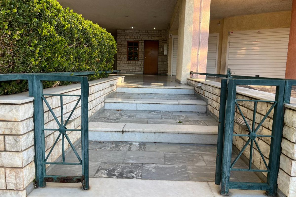 Νέα Σμύρνη: Ο 18χρονος που σκότωσε με ψαλίδι τον αδελφό του είχε απασχολήσει τις Αρχές για ληστεία