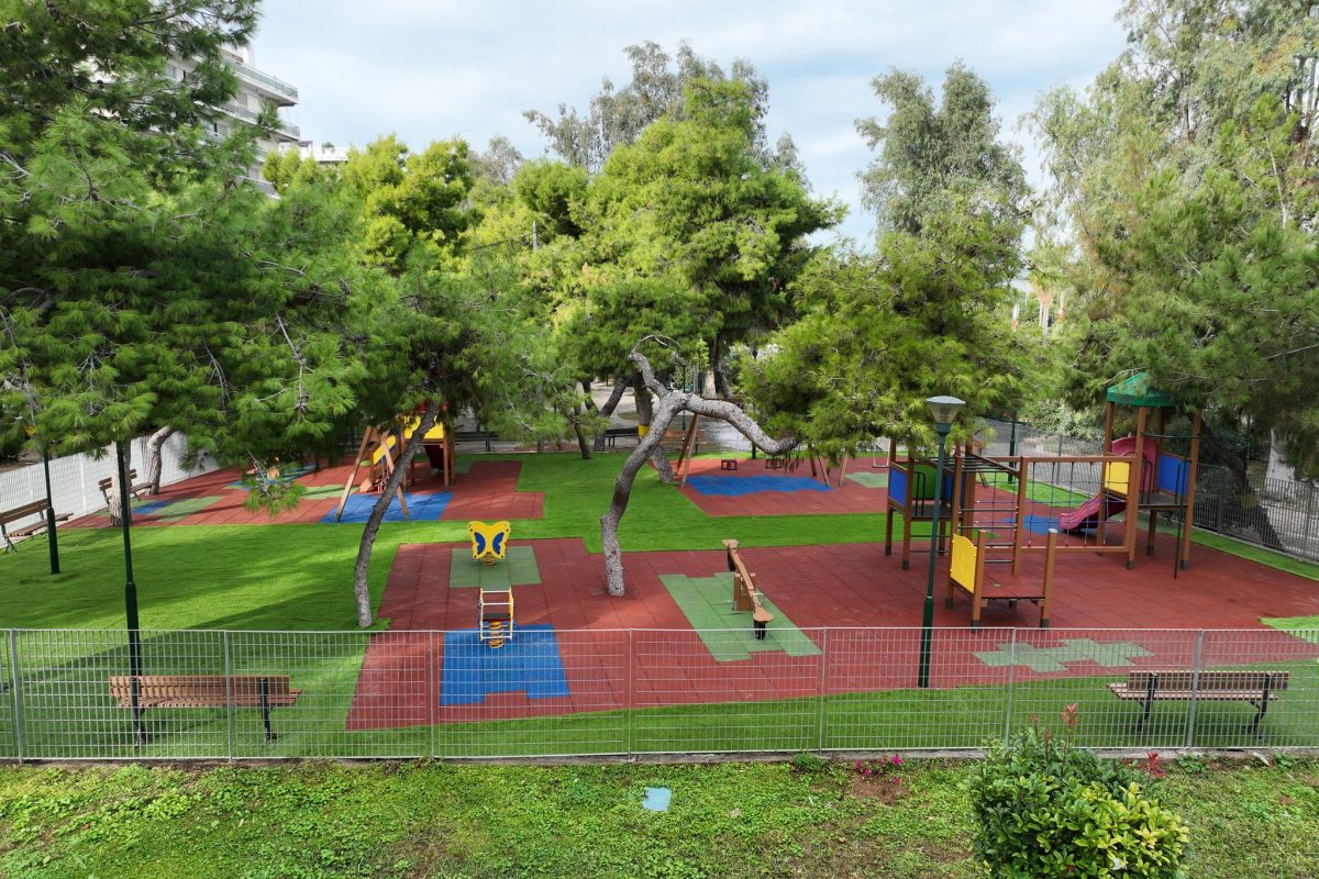 Παλαιό Φάληρο: Η παιδική χαρά της πλατείας Ικάρων μόλις ανακαινίστηκε