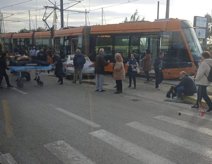 Παλαιό Φάληρο: Ένας νεκρός από σύγκρουση αυτοκινήτου με τραμ