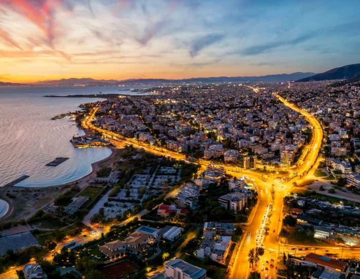 Ακίνητα: Πώς θα επηρεάσει τις τιμές στα νότια προάστια η «ακριβή» golden visa από 1η Σεπτεμβρίου