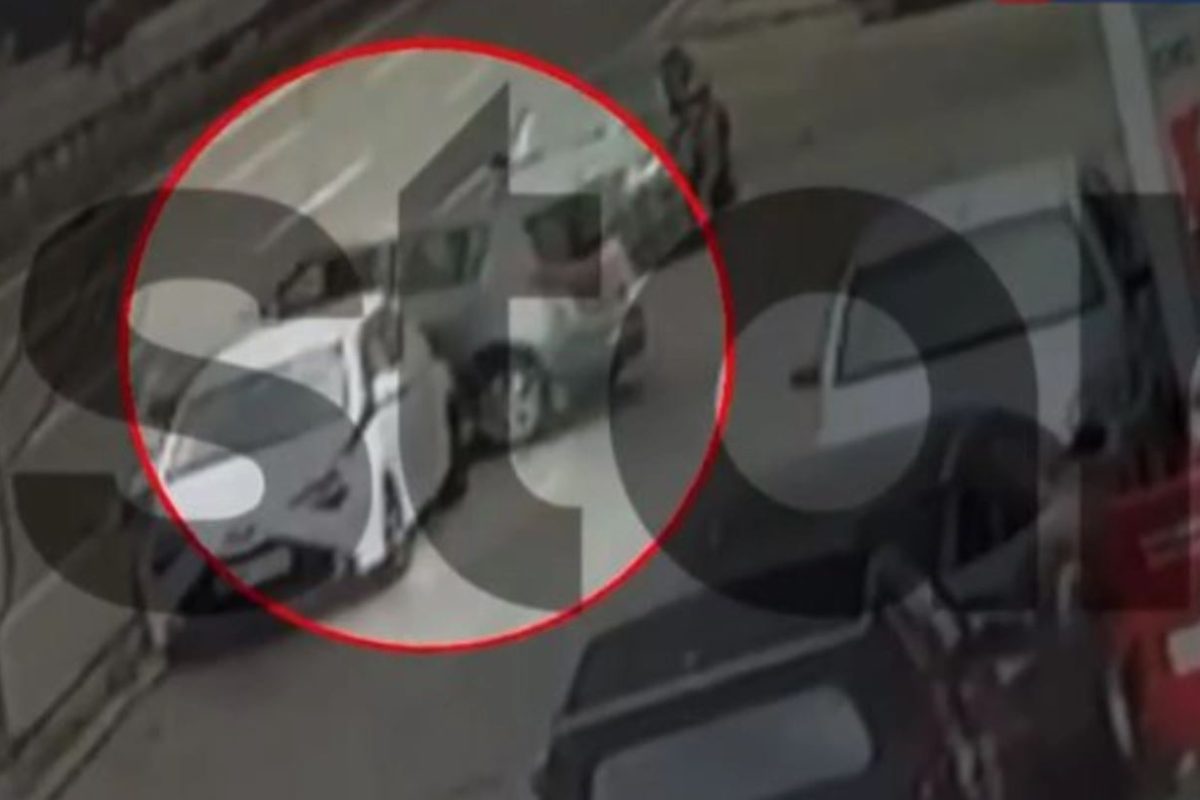 Βίντεο: Οδηγός διασχίζει κάθετα τη Λ. Βουλιαγμένης και καταλήγει στις προστατευτικές μπάρες