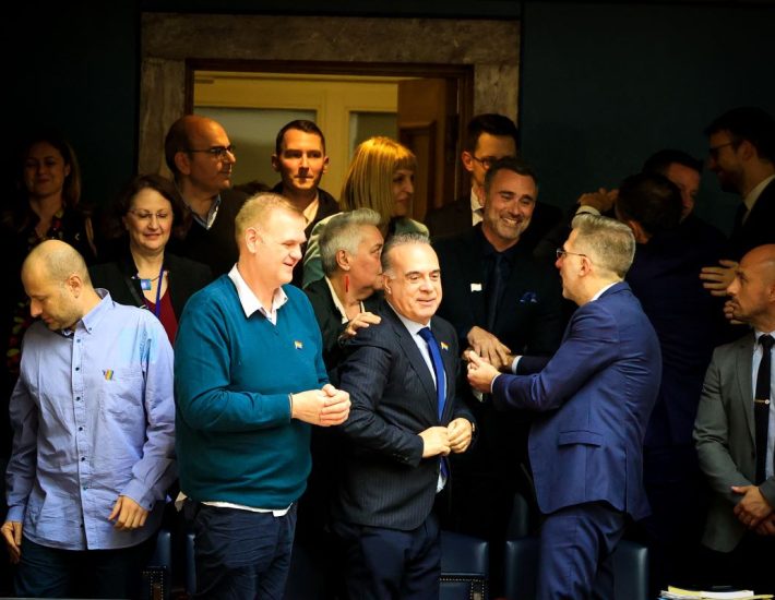 Γάμος ομόφυλων ζευγαριών: Τι ψήφισαν οι βουλευτές του Νότιου Τομέα