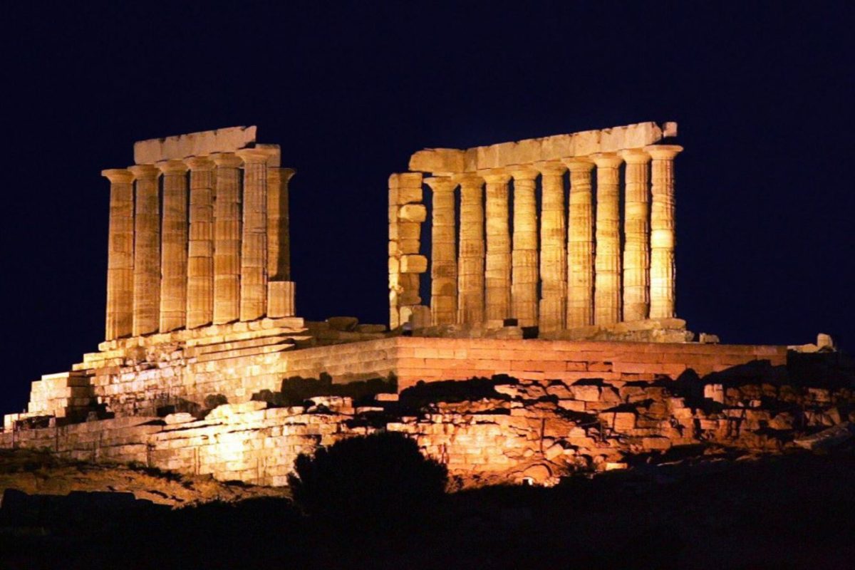 Ναός του Ποσειδώνα στο Σούνιο: Η Ελευθερία Ντεκώ σχεδιάζει το νέο φωτισμό
