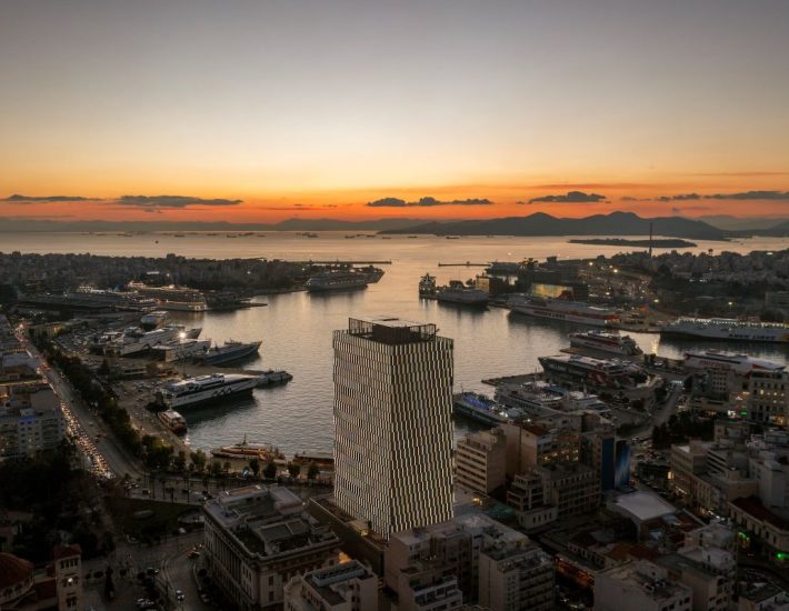 Ποια είναι η ταχέως αναπτυσσόμενη Dialectica που μπαίνει στον Πύργο Πειραιά