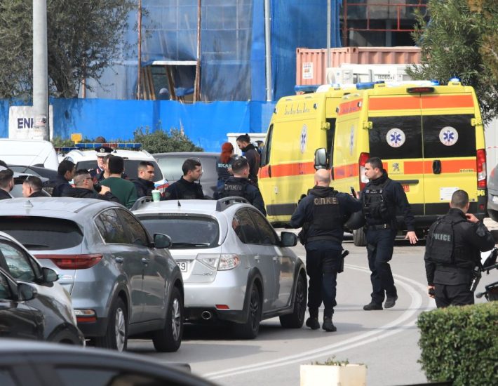 Ναυτιλιακή – Γλυφάδα: Τέσσερις οι νεκροί από τους πυροβολισμούς