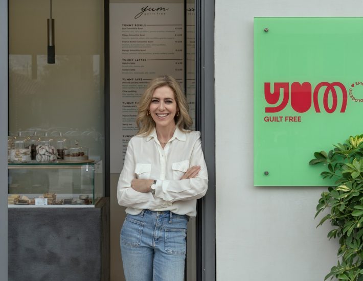 Λίζα Βαβούρη (Yum Guiltfree): «Η δημιουργία ενός γλυκού είναι μια ζωντανή διαδικασία που δε σταματάει ποτέ»