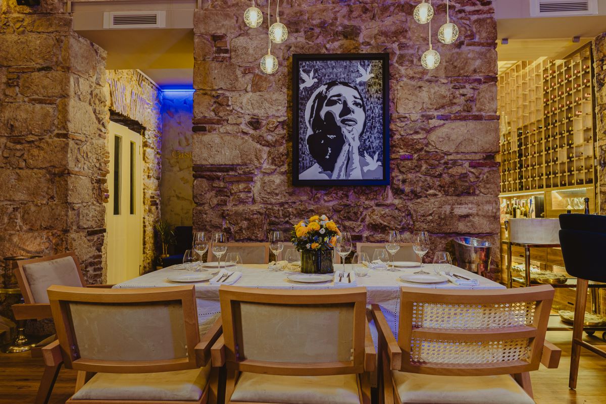Casta Diva: Το νέο ψαροφαγικό εστιατόριο του Κολωνακίου με καταγωγή από τη Σύρο