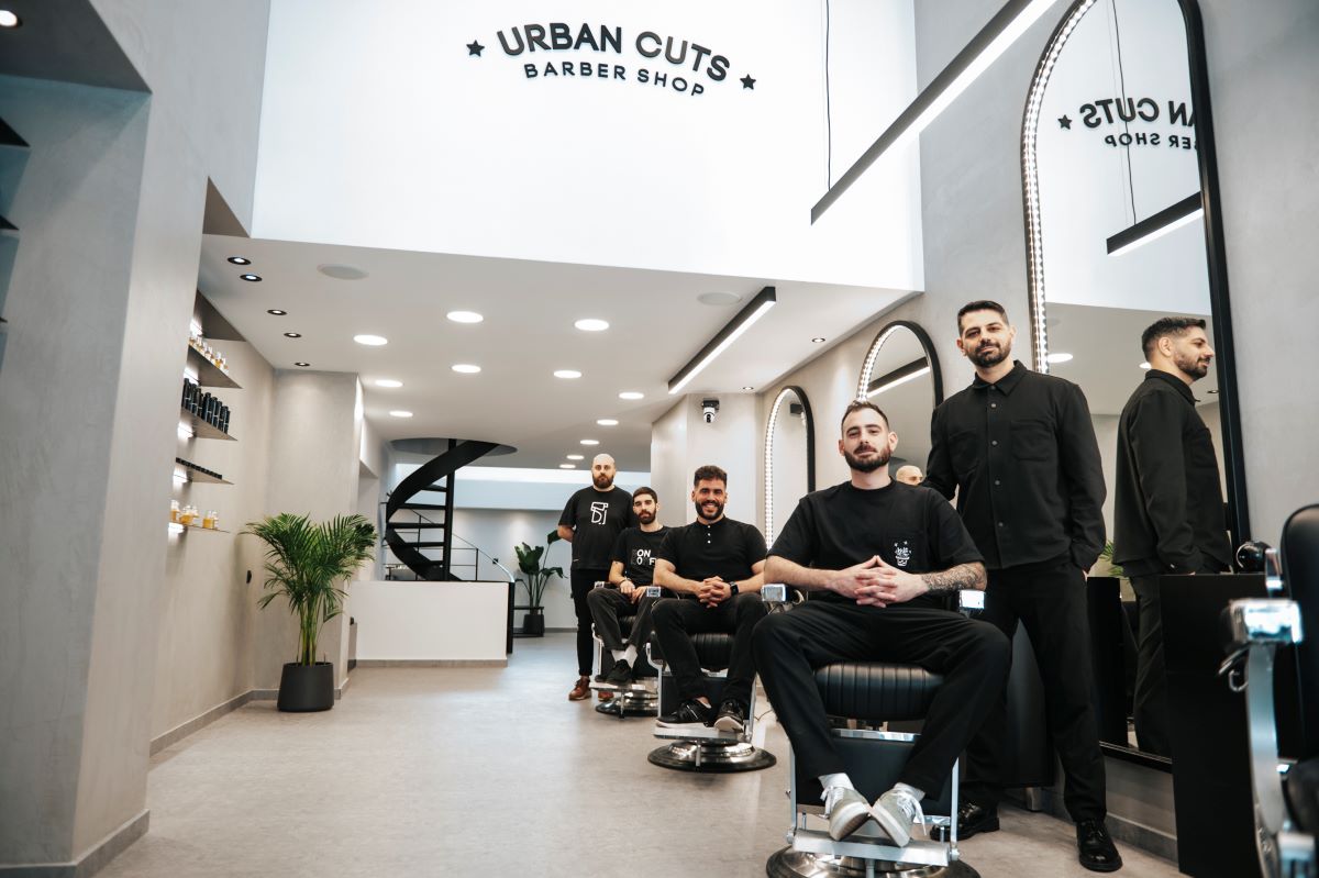 Urban Cuts: To new age barbershop της Γλυφάδας μόλις απέκτησε νέο spot στο Παλαιό Φάληρο