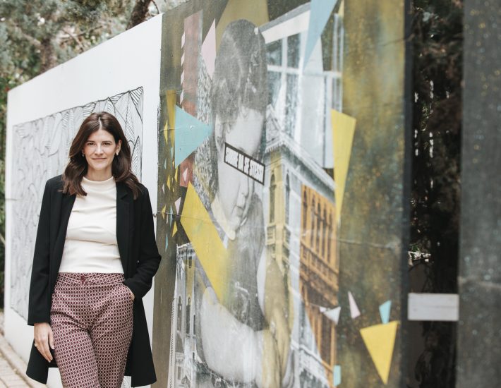 Πώς η Ζησιμοπούλου έγινε μόνοδρομος για την Τέχνη στη Γλυφάδα: Η ανατομία της Blender Gallery