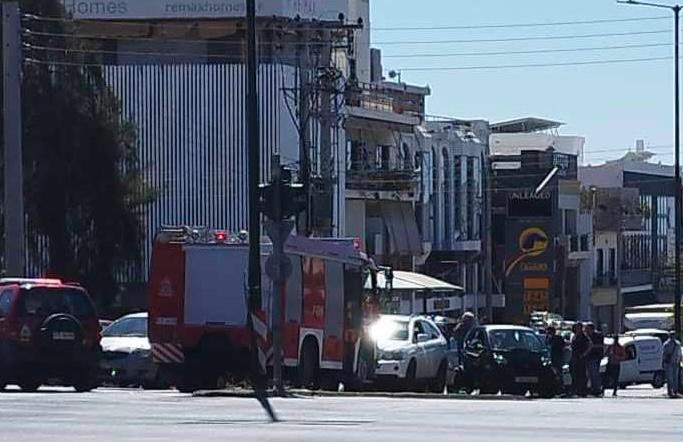 Καραμπόλα 9 οχημάτων στη συμβολή Αλίμου και Βουλιαγμένης