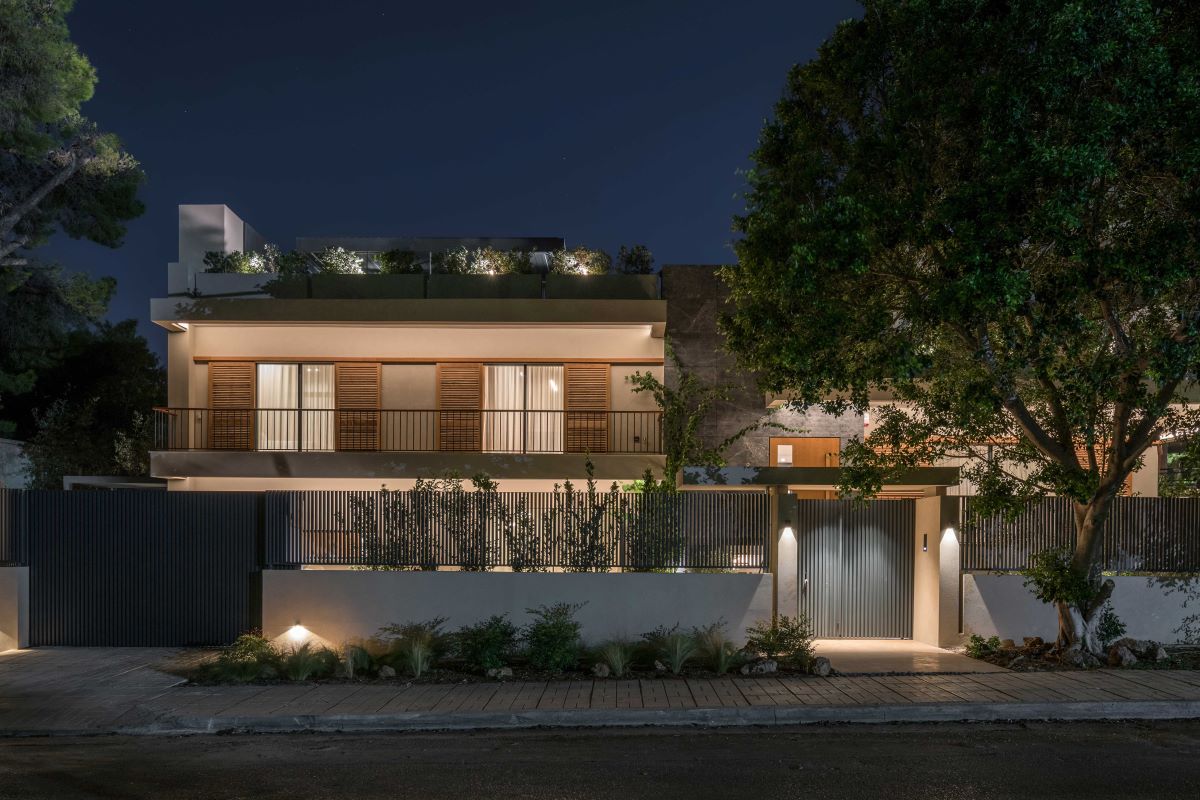 Η εντυπωσιακή ανακαίνιση μιας μονοκατοικίας του ’70 στη Γλυφάδα