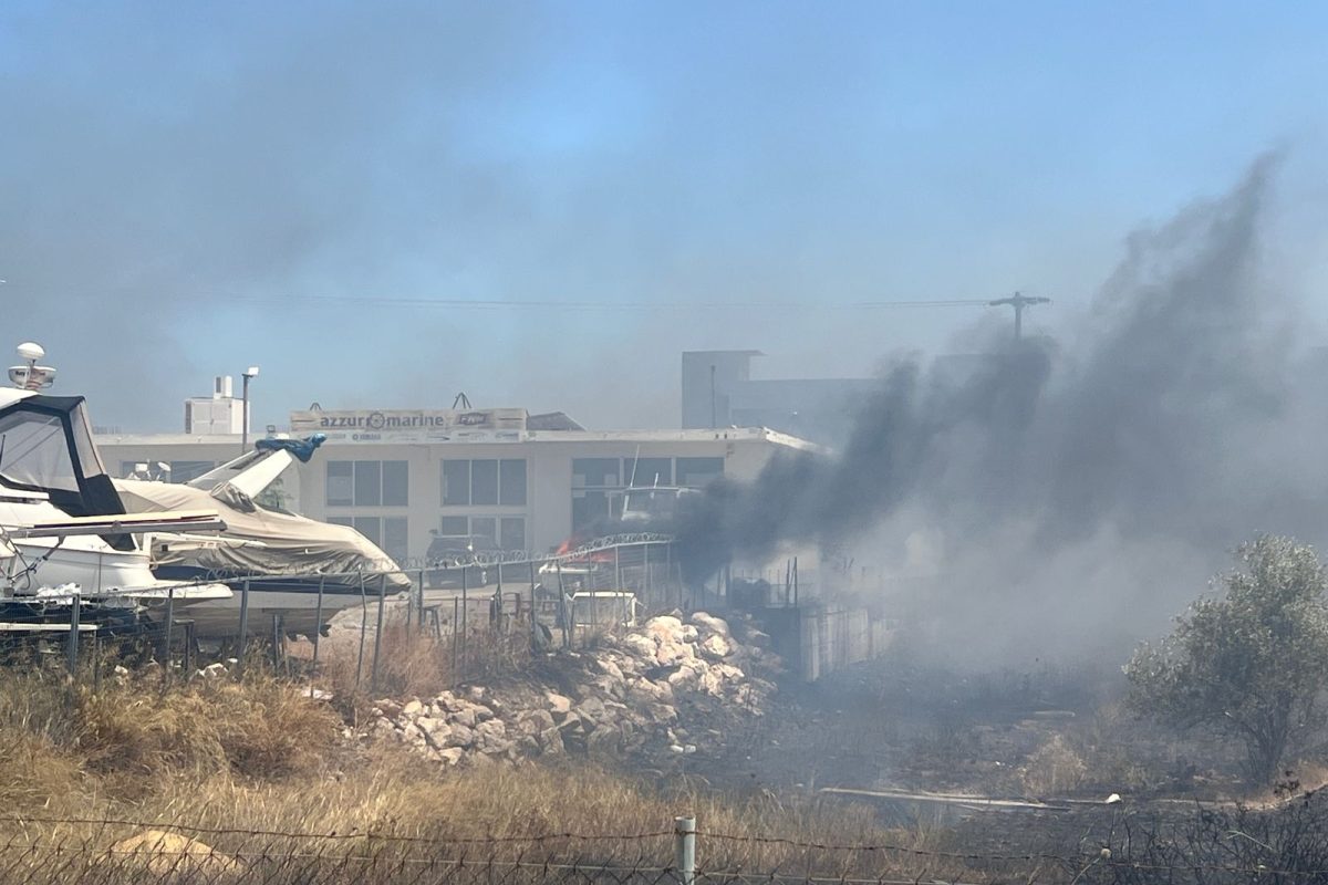 Βάρης – Κορωπίου: Από πού ξεκίνησε η φωτιά – Εμπρησμό καταγγέλει ο Κικίλιας