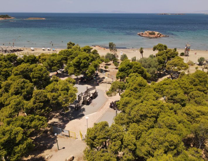 Οι πιο όμορφες παιδικές χαρές δίπλα στη θάλασσα