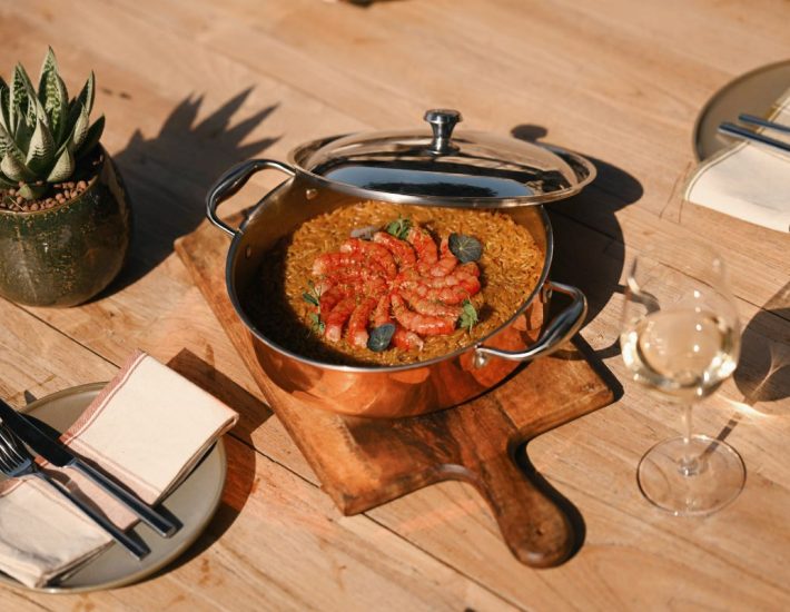 Abra Ovata: Ένα μοναδικό fine dining experience στη Λίμνη της Βουλιαγμένης